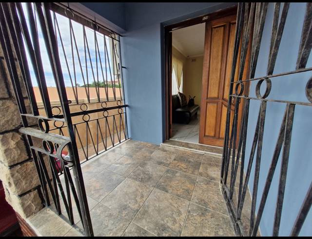 4 BEDROOM FREESTANDING RENTED IN RESERVOIR HILLS